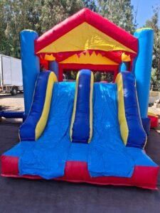 Castillo doble tobogán